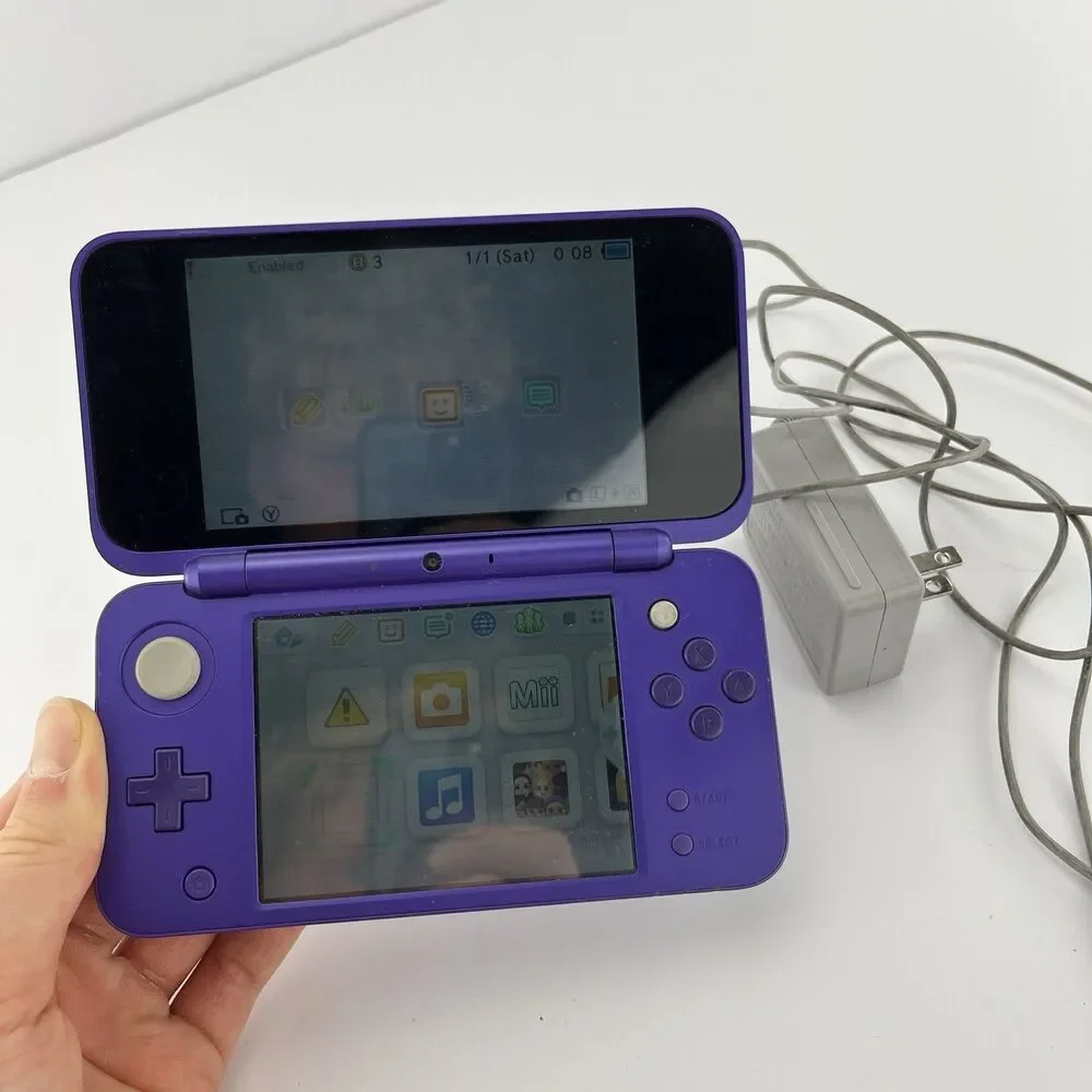 Nintendo 2DS XL Purple Handheld Console Nintendo 4GB Touchscreen JAN-001